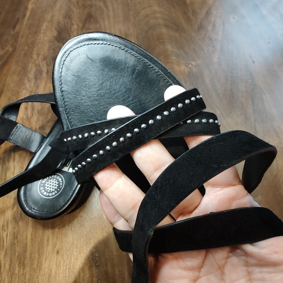 FitFlop Lumy Criss Cross Sandals with Studs - Black - Size US9 - good condition! - Picture 2 of 12